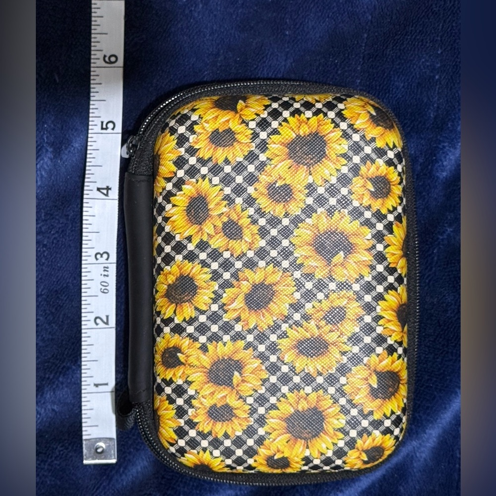 Sunflower Pattern Hard Shell Accessory Case - Yellow Sunflowers - Picture 3 of 4